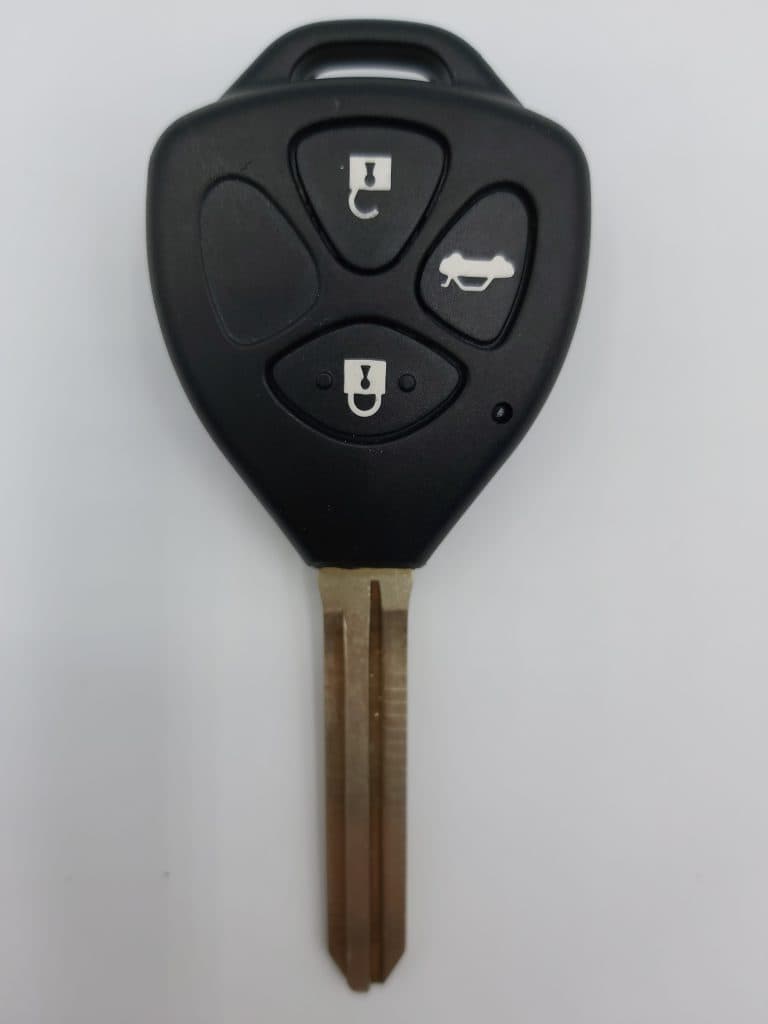 Toyota Avensis Anahtar